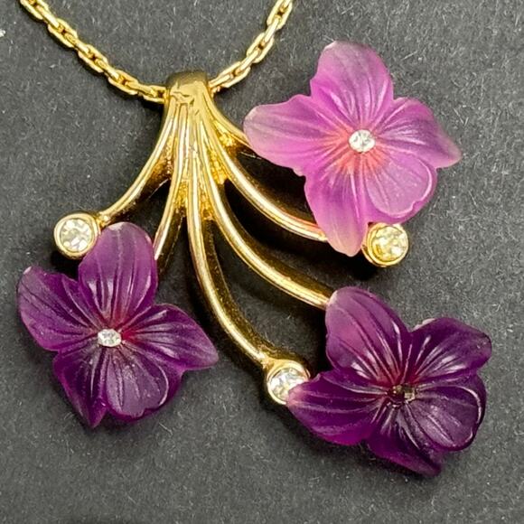 Christian Dior Vintage 70s Purple Flower Frosted Glass Designer Necklace Jewelry - Picture 6 of 9